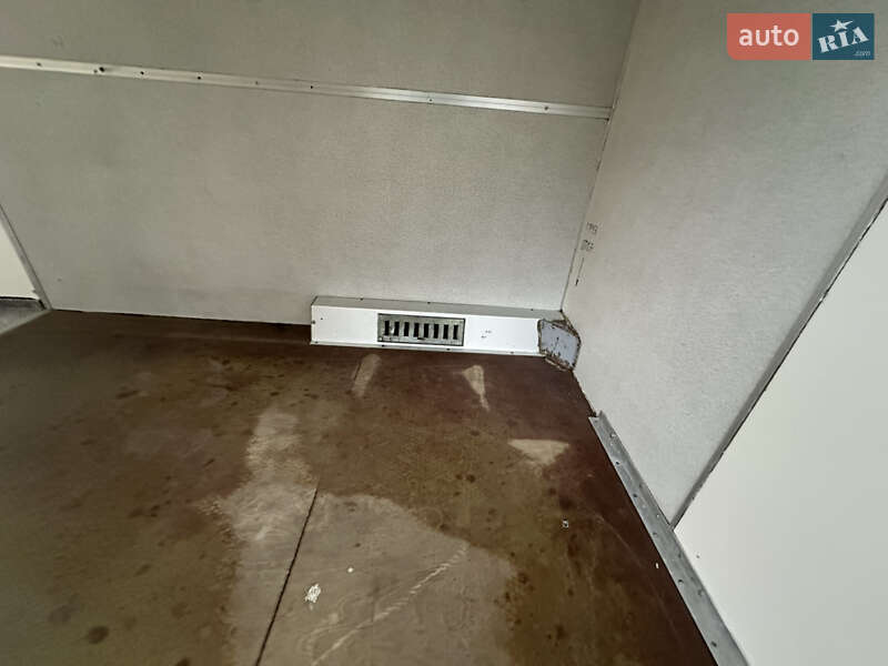 Вантажний фургон Mercedes-Benz Sprinter 2006 в Дніпрі фото 32 Вантажний фургон Mercedes-Benz Sprinter 2006 в Дніпрі