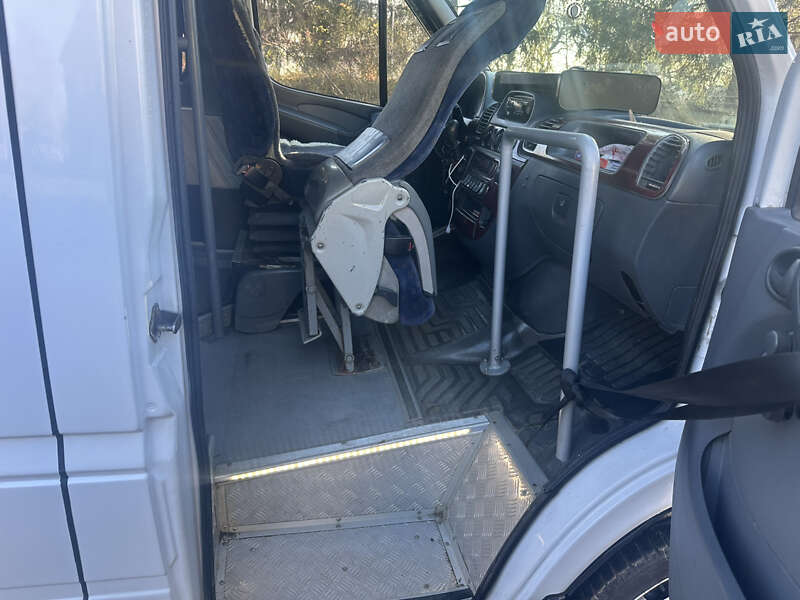 Мікроавтобус Mercedes-Benz Sprinter 2005 в Івано-Франківську фото 7 Мікроавтобус Mercedes-Benz Sprinter 2005 в Івано-Франківську