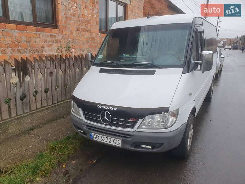 Мікроавтобус Mercedes-Benz Sprinter 2004 в Хусті