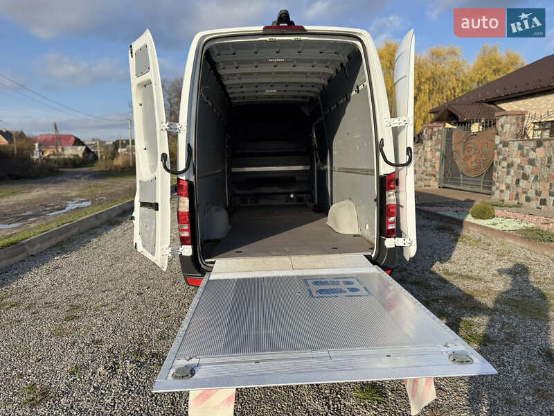 Вантажний фургон Mercedes-Benz Sprinter 2017 в Бердичеві фото 57 Вантажний фургон Mercedes-Benz Sprinter 2017 в Бердичеві