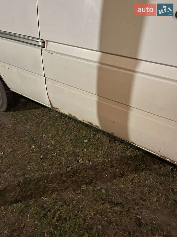 Грузовой фургон Mercedes-Benz Sprinter 2003 в Снятине