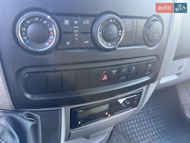 Туристичний / Міжміський автобус Mercedes-Benz Sprinter 2017 в Чернівцях фото 76 Туристичний / Міжміський автобус Mercedes-Benz Sprinter 2017 в Чернівцях