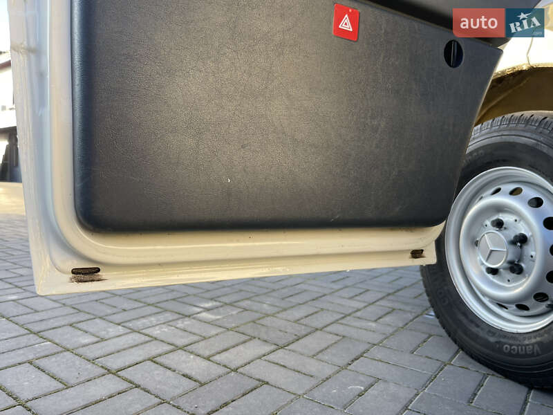 Вантажний фургон Mercedes-Benz Sprinter 2004 в Рівному фото 19 Вантажний фургон Mercedes-Benz Sprinter 2004 в Рівному