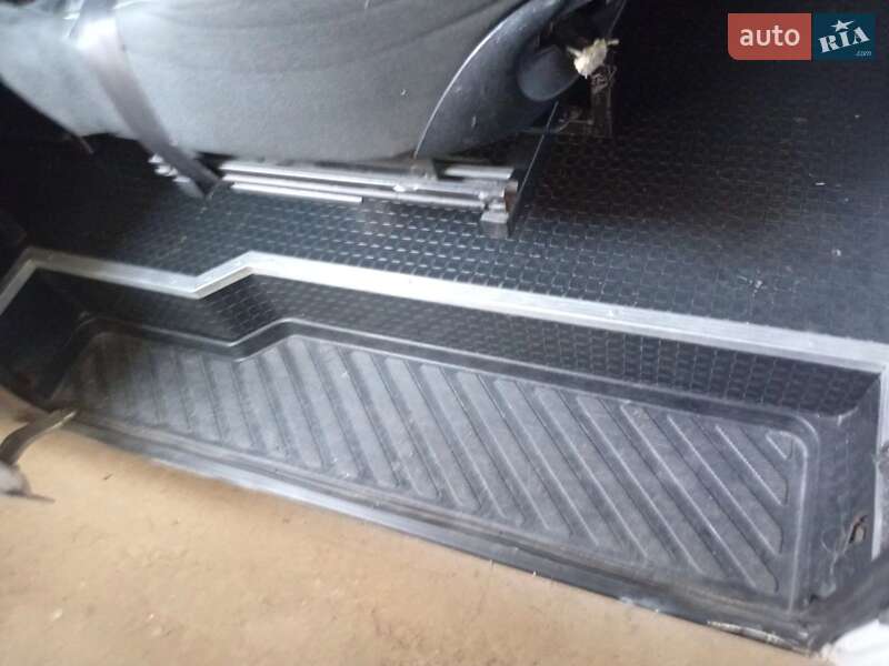 Седан Mercedes-Benz Sprinter 2006 в Тернополі фото 17 Седан Mercedes-Benz Sprinter 2006 в Тернополі