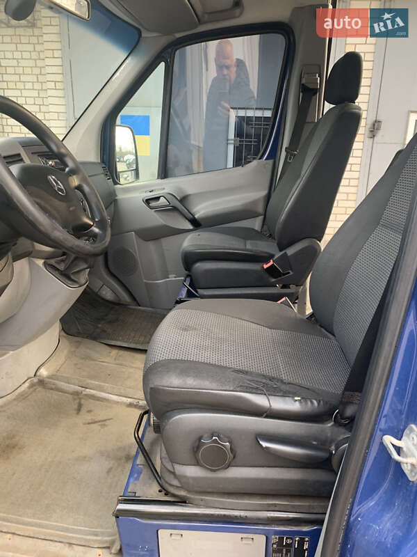 Вантажний фургон Mercedes-Benz Sprinter 2010 в Харкові фото 4 Вантажний фургон Mercedes-Benz Sprinter 2010 в Харкові