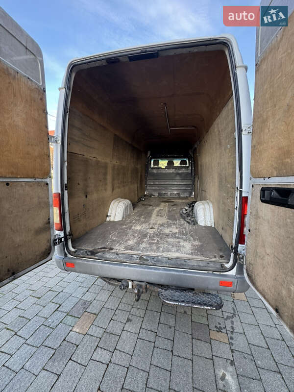 Вантажний фургон Mercedes-Benz Sprinter 2004 в Делятині фото 25 Вантажний фургон Mercedes-Benz Sprinter 2004 в Делятині