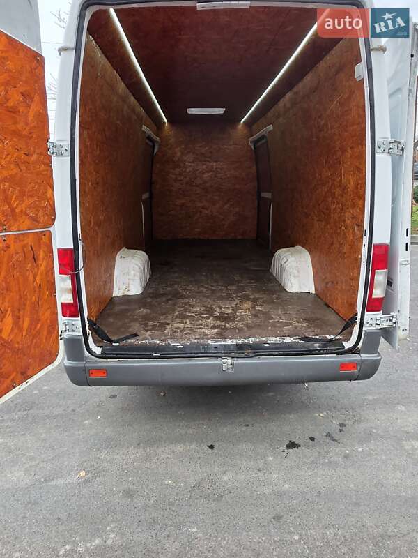 Вантажний фургон Mercedes-Benz Sprinter 2006 в Виноградові фото 31 Вантажний фургон Mercedes-Benz Sprinter 2006 в Виноградові