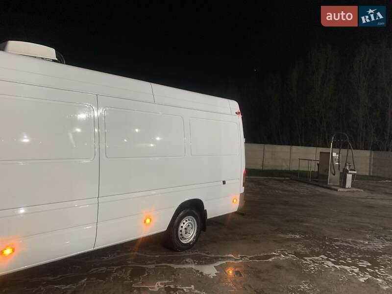 Грузопассажирский фургон Mercedes-Benz Sprinter 2005 в Луцке фото 5 Грузопассажирский фургон Mercedes-Benz Sprinter 2005 в Луцке