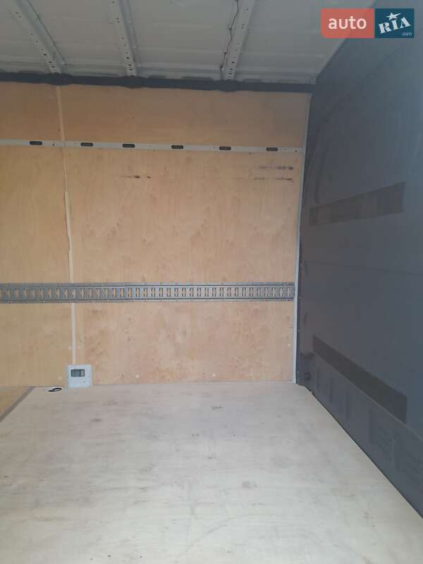 Вантажний фургон Mercedes-Benz Sprinter 2020 в Запоріжжі фото 28 Вантажний фургон Mercedes-Benz Sprinter 2020 в Запоріжжі