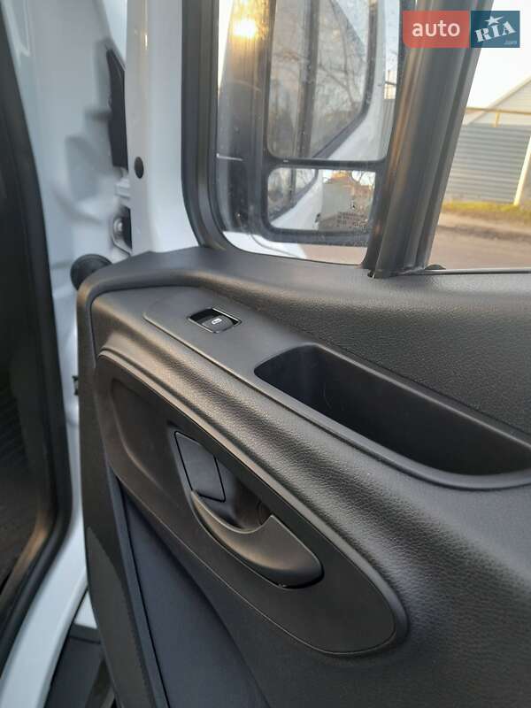 Вантажний фургон Mercedes-Benz Sprinter 2020 в Запоріжжі фото 62 Вантажний фургон Mercedes-Benz Sprinter 2020 в Запоріжжі