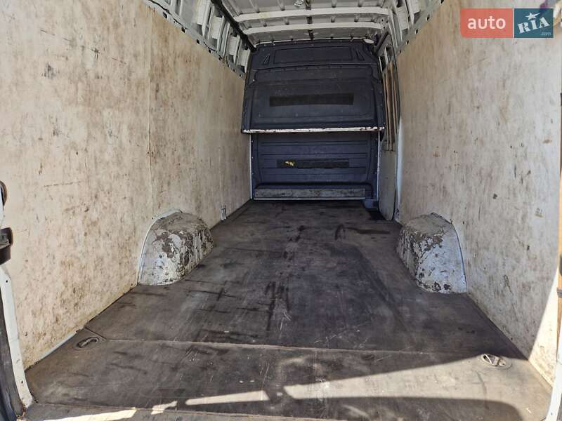 Вантажний фургон Mercedes-Benz Sprinter 2015 в Тернополі фото 5 Вантажний фургон Mercedes-Benz Sprinter 2015 в Тернополі