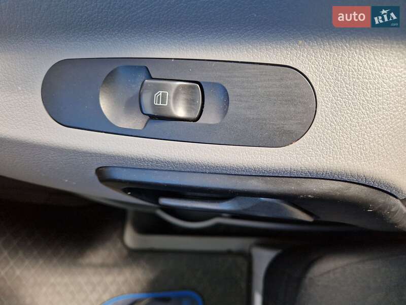 Вантажний фургон Mercedes-Benz Sprinter 2015 в Тернополі фото 24 Вантажний фургон Mercedes-Benz Sprinter 2015 в Тернополі