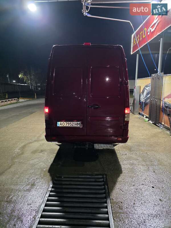 Грузовой фургон Mercedes-Benz Sprinter 2002 в Виноградове фото 3 Грузовой фургон Mercedes-Benz Sprinter 2002 в Виноградове