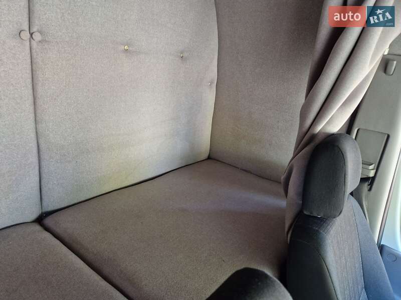 Вантажний фургон Mercedes-Benz Sprinter 2015 в Тернополі фото 30 Вантажний фургон Mercedes-Benz Sprinter 2015 в Тернополі