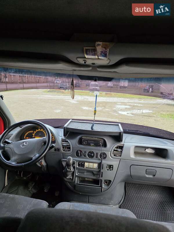 Грузовой фургон Mercedes-Benz Sprinter 2005 в Виноградове фото 10 Грузовой фургон Mercedes-Benz Sprinter 2005 в Виноградове