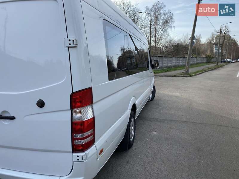 Пригородный автобус Mercedes-Benz Sprinter 2011 в Киеве