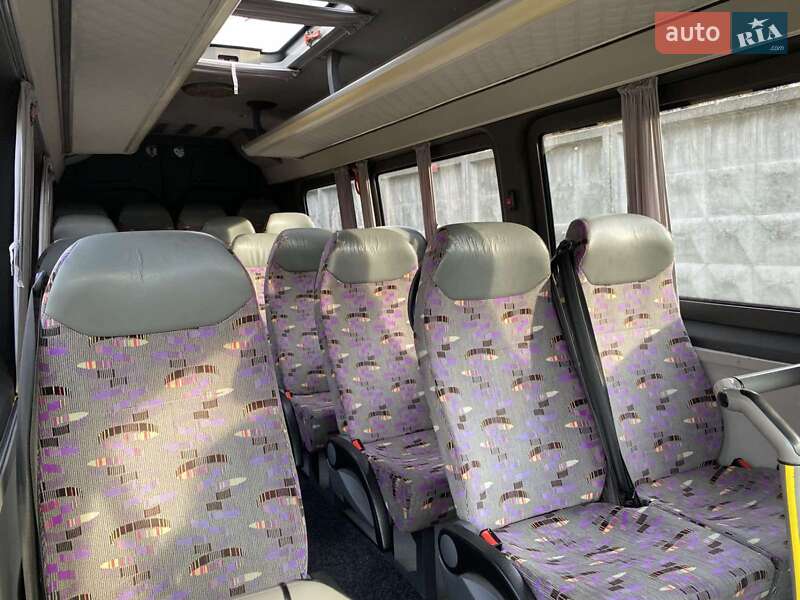 Пригородный автобус Mercedes-Benz Sprinter 2011 в Киеве