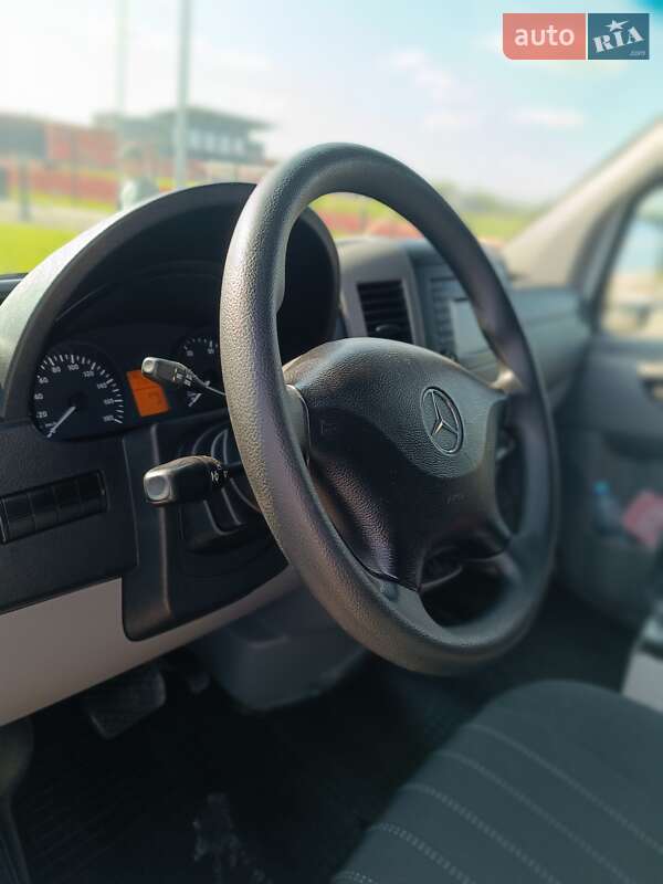 Вантажний фургон Mercedes-Benz Sprinter 2016 в Ковелі фото 8 Вантажний фургон Mercedes-Benz Sprinter 2016 в Ковелі