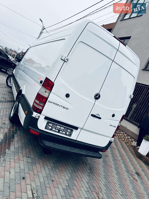 Вантажний фургон Mercedes-Benz Sprinter 2016 в Тячеві фото 2 Вантажний фургон Mercedes-Benz Sprinter 2016 в Тячеві