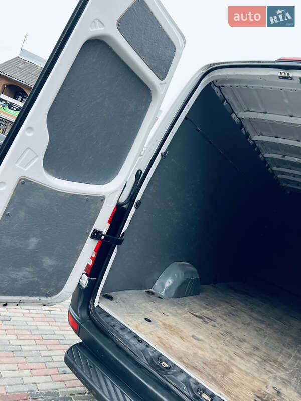 Вантажний фургон Mercedes-Benz Sprinter 2016 в Тячеві фото 16 Вантажний фургон Mercedes-Benz Sprinter 2016 в Тячеві