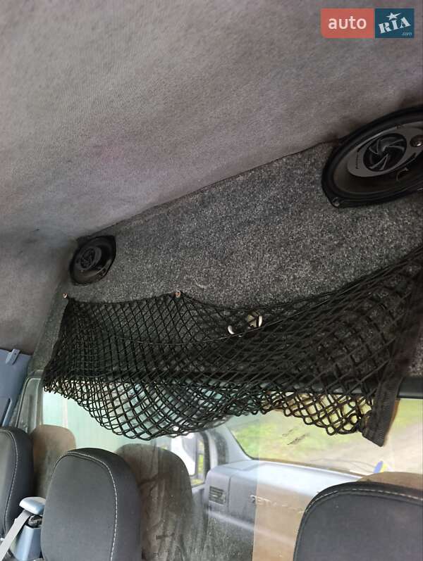 Вантажний фургон Mercedes-Benz Sprinter 1999 в Тлумачі фото 10 Вантажний фургон Mercedes-Benz Sprinter 1999 в Тлумачі