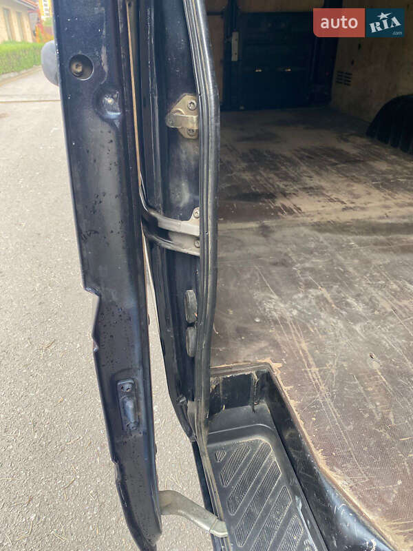 Вантажний фургон Mercedes-Benz Sprinter 2005 в Івано-Франківську