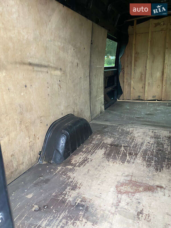 Вантажний фургон Mercedes-Benz Sprinter 2005 в Івано-Франківську