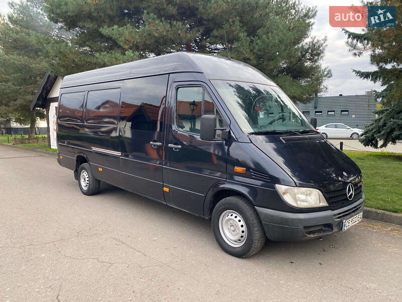 Вантажний фургон Mercedes-Benz Sprinter 2005 в Івано-Франківську