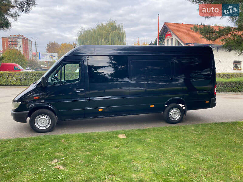 Вантажний фургон Mercedes-Benz Sprinter 2005 в Івано-Франківську