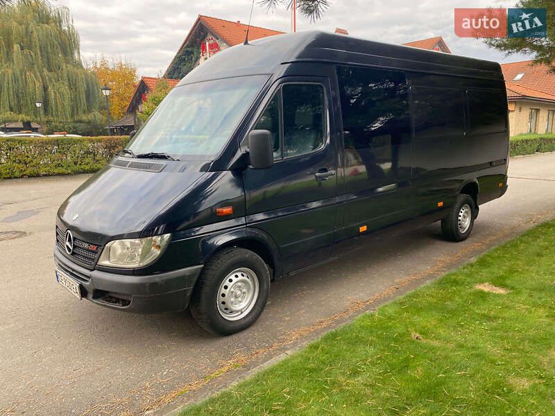 Вантажний фургон Mercedes-Benz Sprinter 2005 в Івано-Франківську
