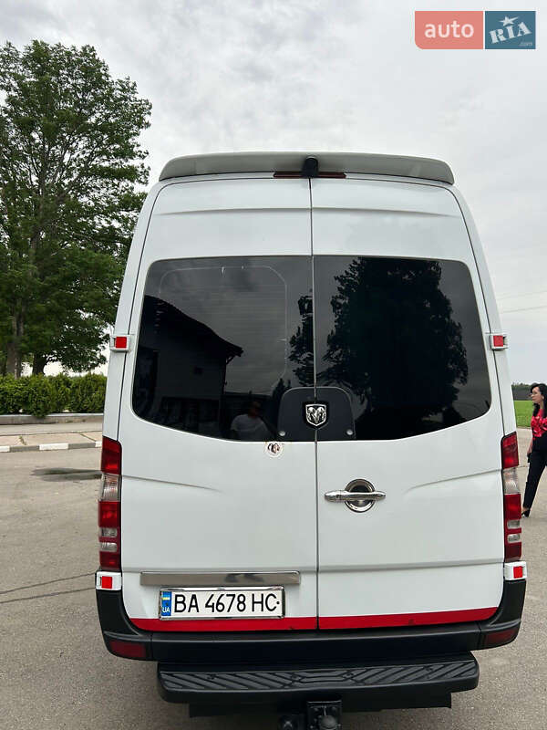 Пригородный автобус Mercedes-Benz Sprinter 2007 в Кропивницком