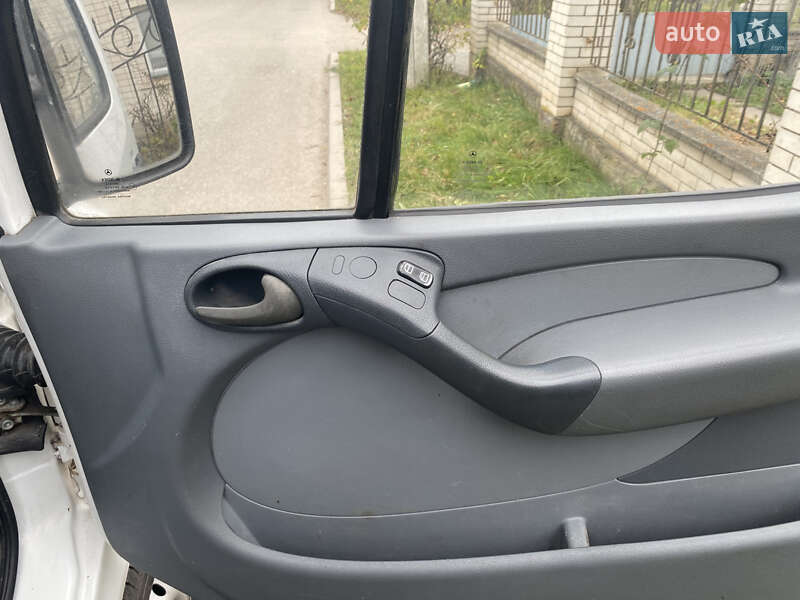 Грузовой фургон Mercedes-Benz Sprinter 2006 в Виннице