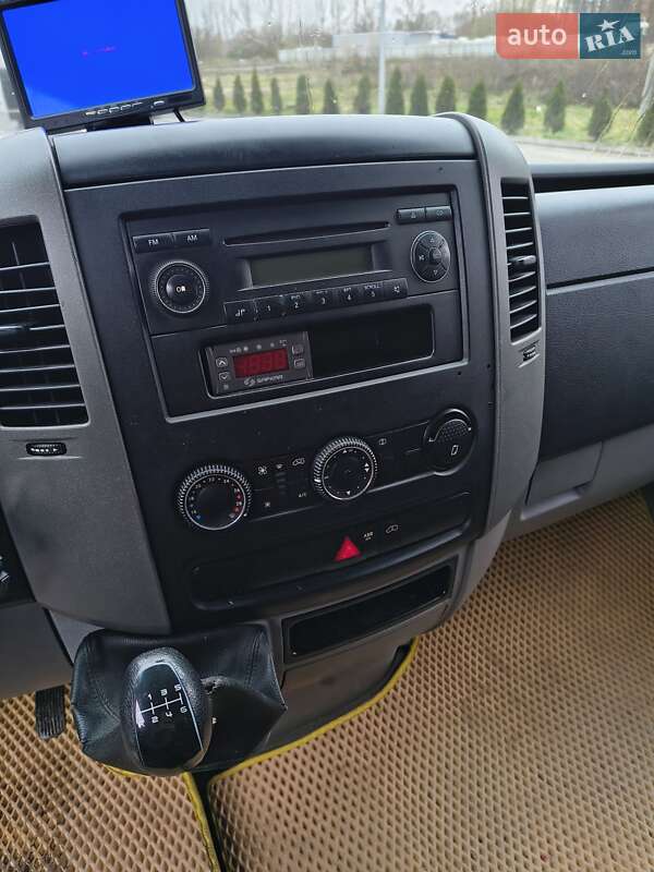 Вантажний фургон Mercedes-Benz Sprinter 2010 в Тернополі