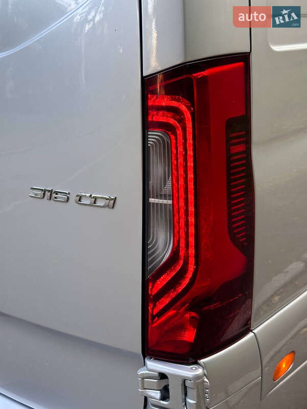 Мікроавтобус вантажний (до 3,5т) Mercedes-Benz Sprinter 2018 в Чернівцях фото 20 Мікроавтобус вантажний (до 3,5т) Mercedes-Benz Sprinter 2018 в Чернівцях