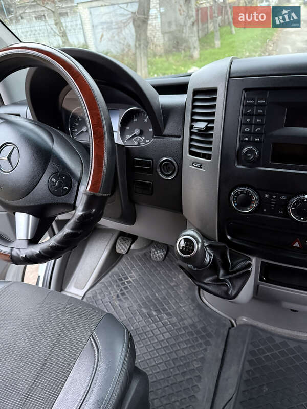 Грузовой фургон Mercedes-Benz Sprinter 2017 в Николаеве