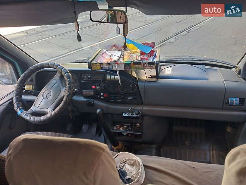 Микроавтобус Mercedes-Benz Sprinter 1998 в Одессе фото 4 Микроавтобус Mercedes-Benz Sprinter 1998 в Одессе