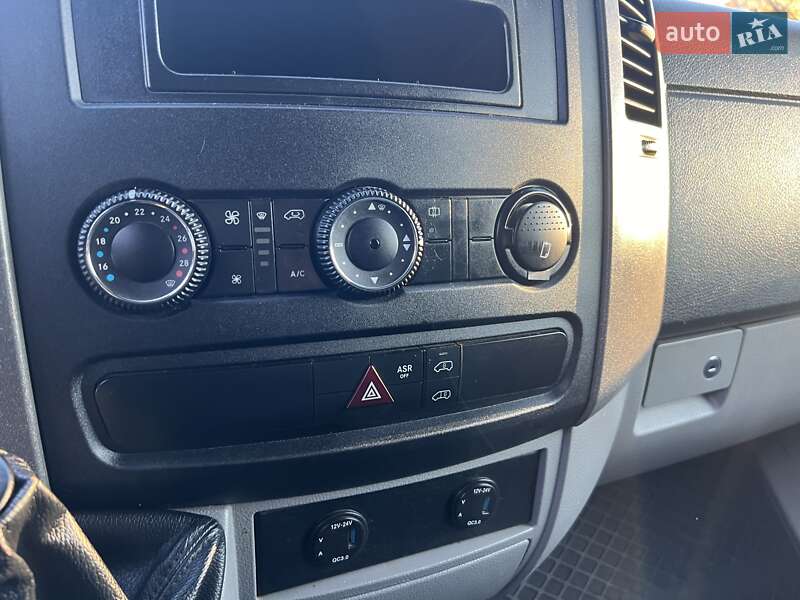 Вантажний фургон Mercedes-Benz Sprinter 2011 в Виноградові