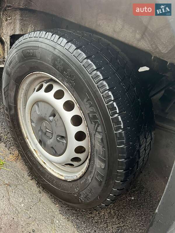 Микроавтобус грузовой (до 3,5т) Mercedes-Benz Sprinter 2013 в Гайсине