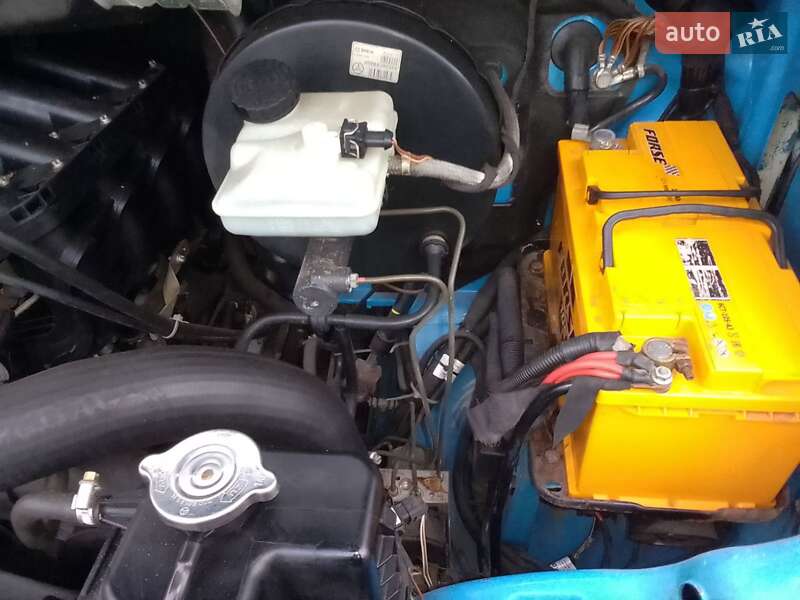 Эвакуатор Mercedes-Benz Sprinter 2002 в Гребенках фото 3 Эвакуатор Mercedes-Benz Sprinter 2002 в Гребенках