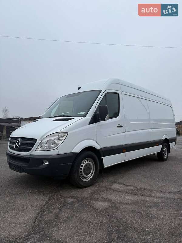 Mercedes-Benz Sprinter 2012