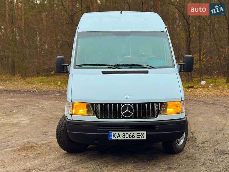 Микроавтобус Mercedes-Benz Sprinter 1999 в Буче