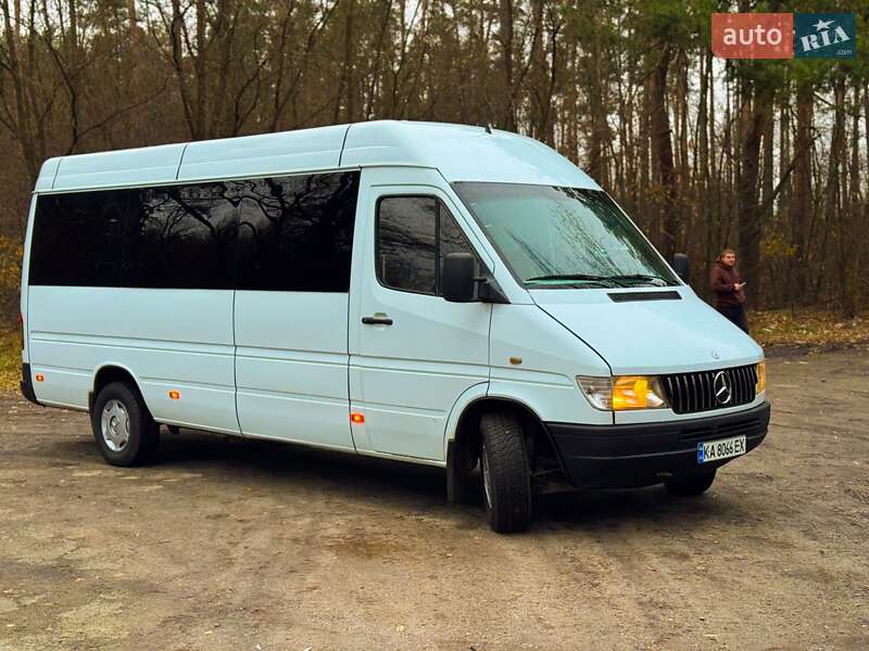 Микроавтобус Mercedes-Benz Sprinter 1999 в Буче