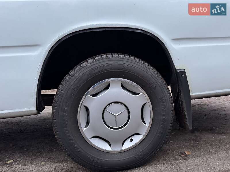 Микроавтобус Mercedes-Benz Sprinter 1999 в Буче