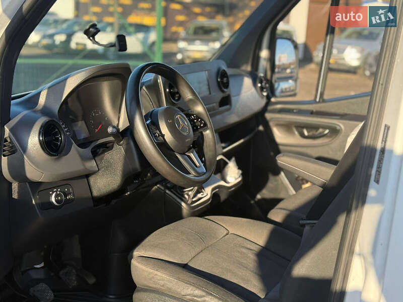 Минивэн Mercedes-Benz Sprinter 2019 в Львове