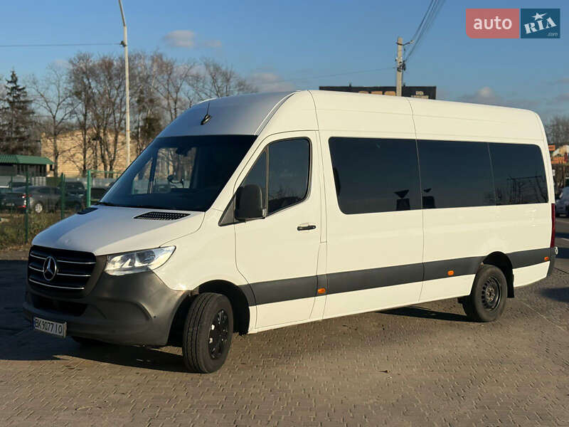 Минивэн Mercedes-Benz Sprinter 2019 в Львове