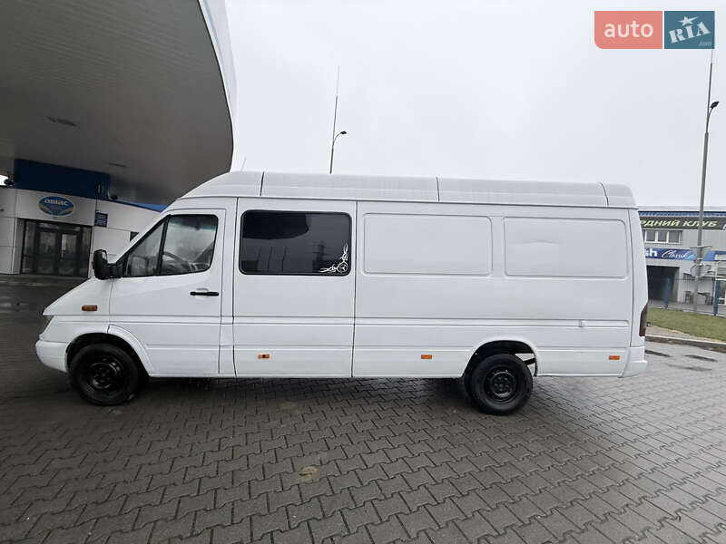Грузопассажирский фургон Mercedes-Benz Sprinter 2005 в Хмельницком