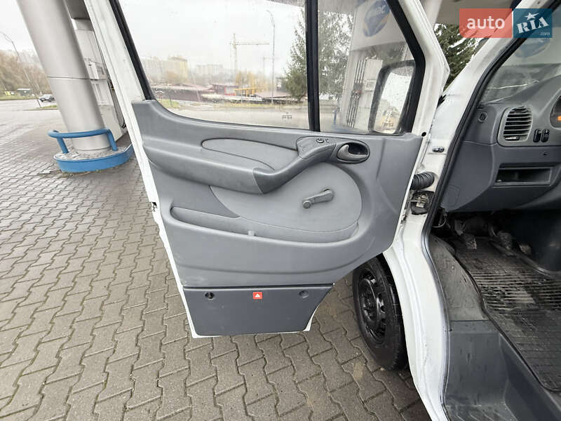 Грузопассажирский фургон Mercedes-Benz Sprinter 2005 в Хмельницком