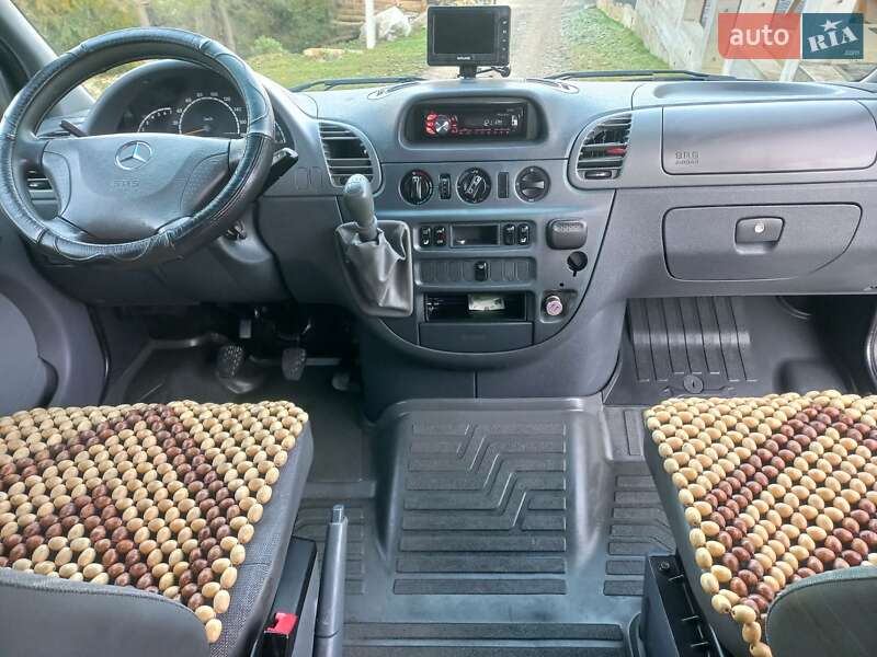 Минивэн Mercedes-Benz Sprinter 2006 в Воловце