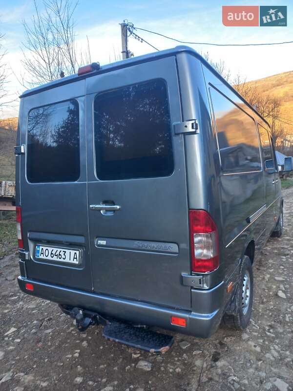 Минивэн Mercedes-Benz Sprinter 2006 в Воловце