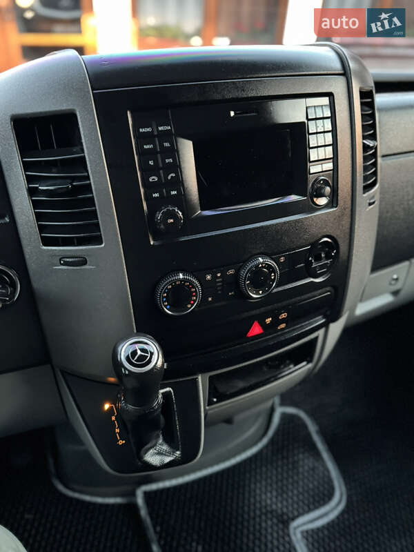 Грузопассажирский фургон Mercedes-Benz Sprinter 2015 в Иршаве фото 21 Грузопассажирский фургон Mercedes-Benz Sprinter 2015 в Иршаве